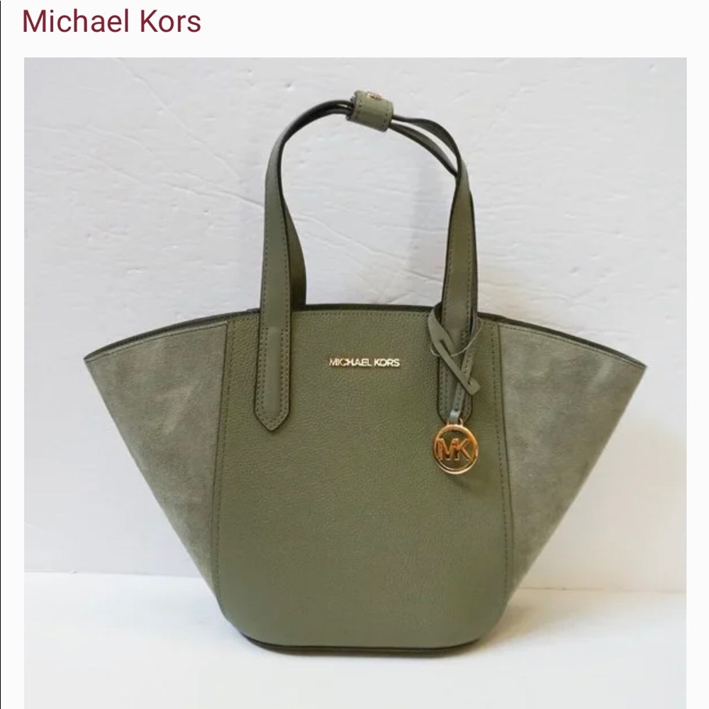 MICHAEL KORS PORTIA SMALL BUCKET SHOULDER LEATHER TOTE BAG GREEN